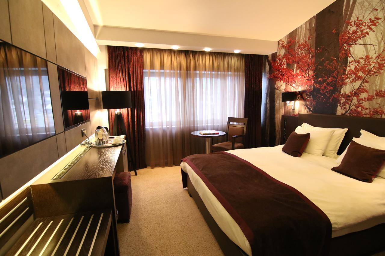 Queen'S Hotel - Zebra Centre スコピエ 部屋 写真